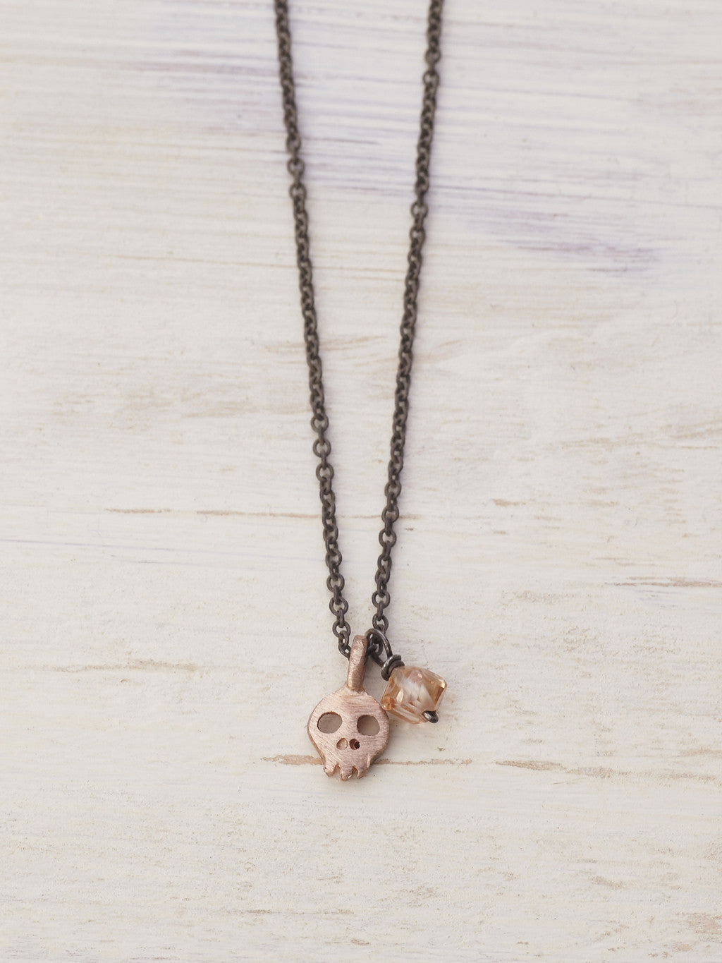 Tiny Skull Gem Necklace - LUNESSA
