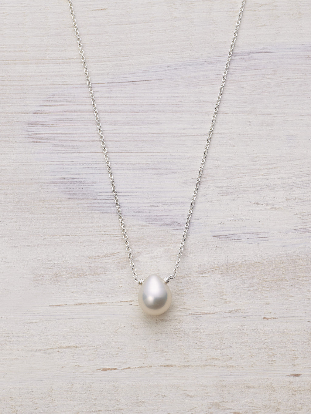 Pearl Raindrop Necklace - LUNESSA