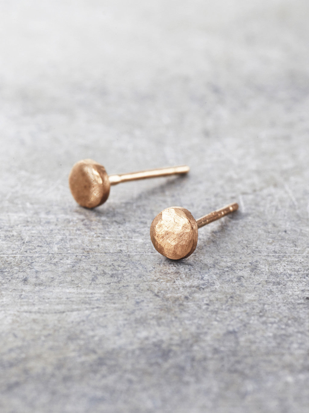 4.5mm Artisan Dot Post Earrings - LUNESSA