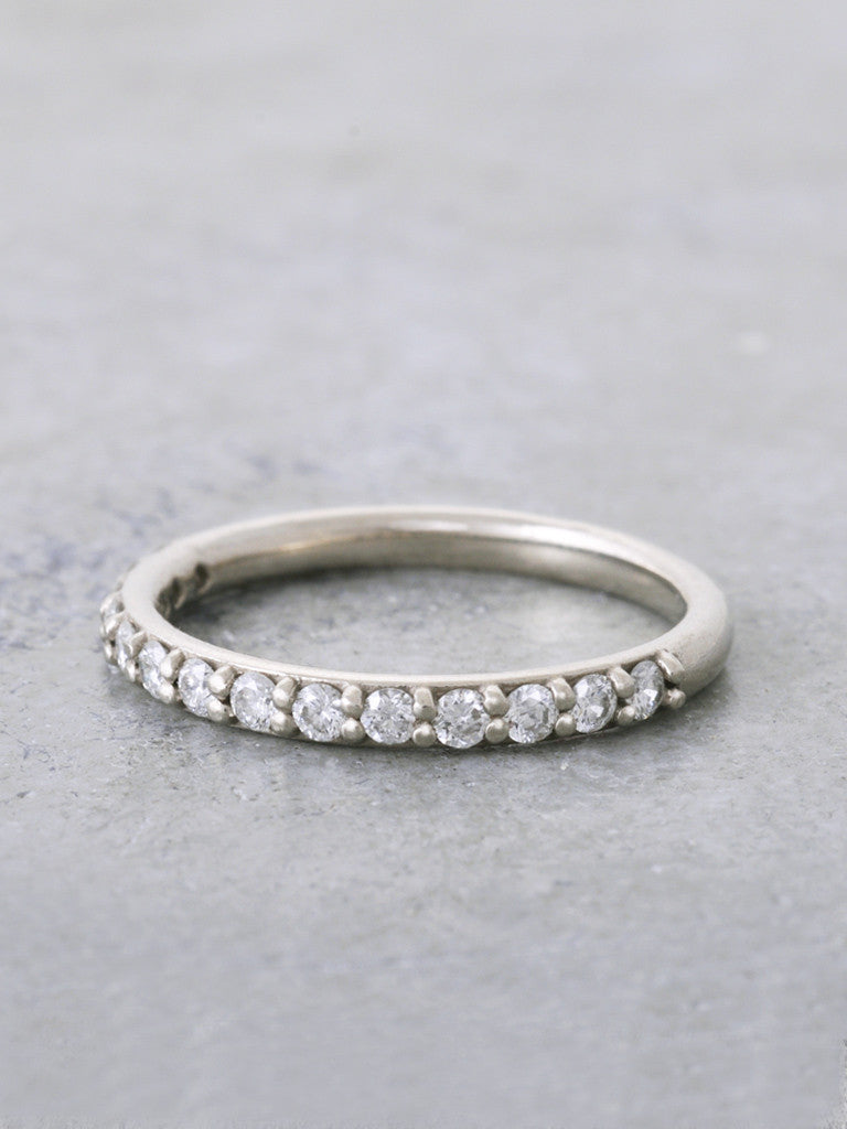 14K Diamond Ahava Band