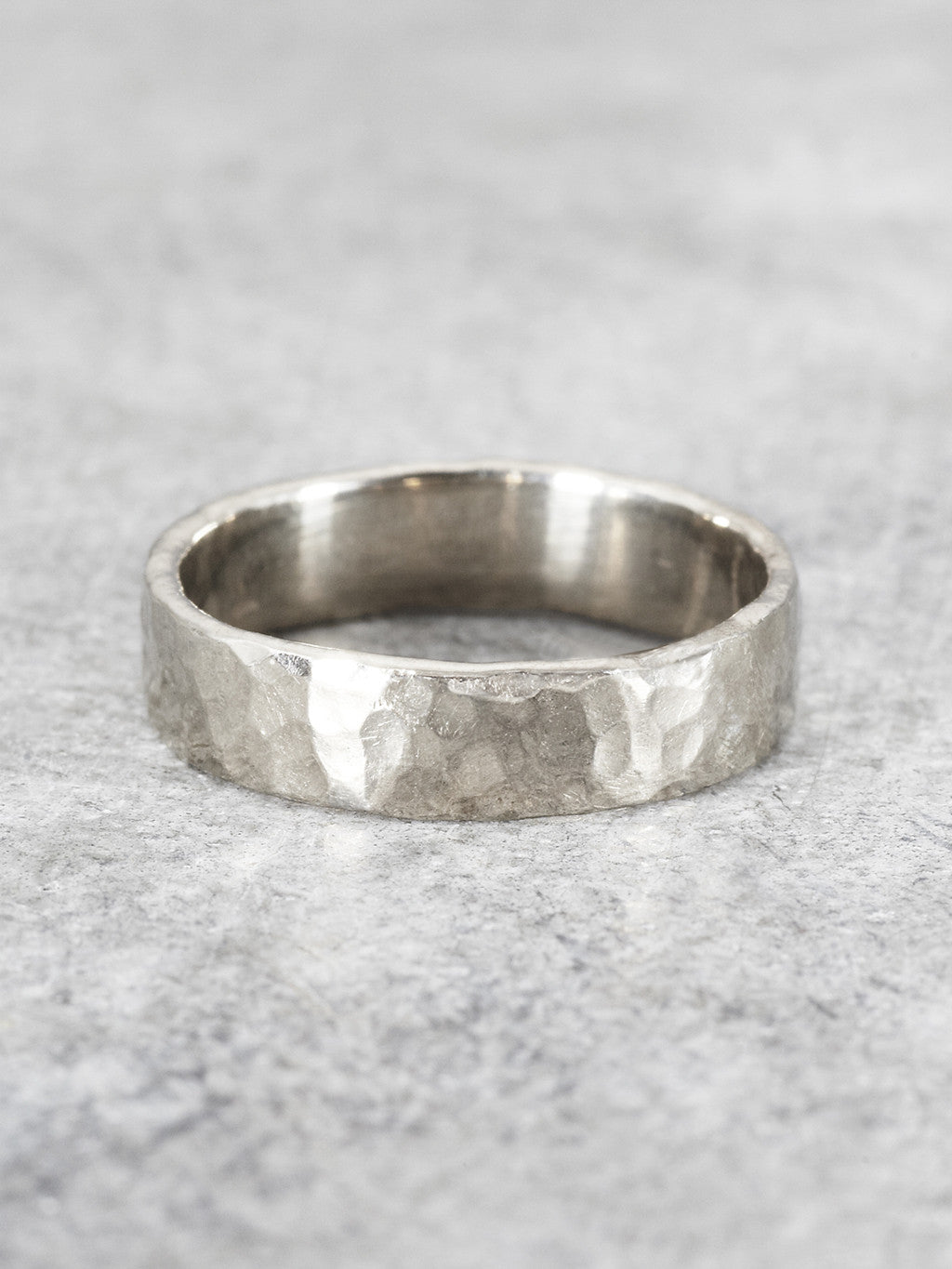 Men's 5mm Rustic Hammered Straight Band - LUNESSA