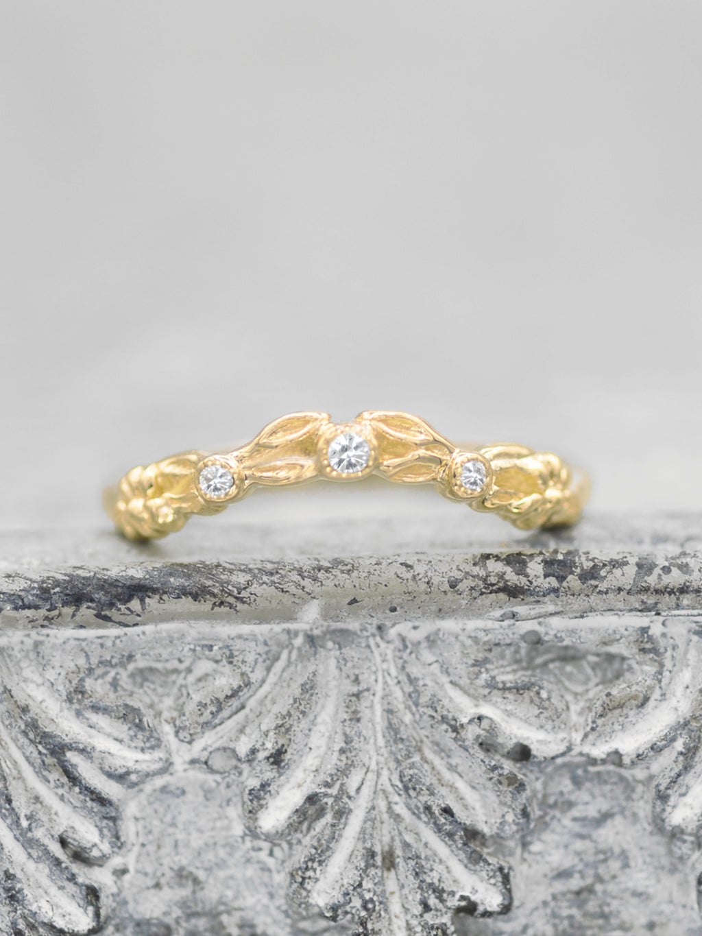 14K Enchanted Diamond Leaves - Curved Band