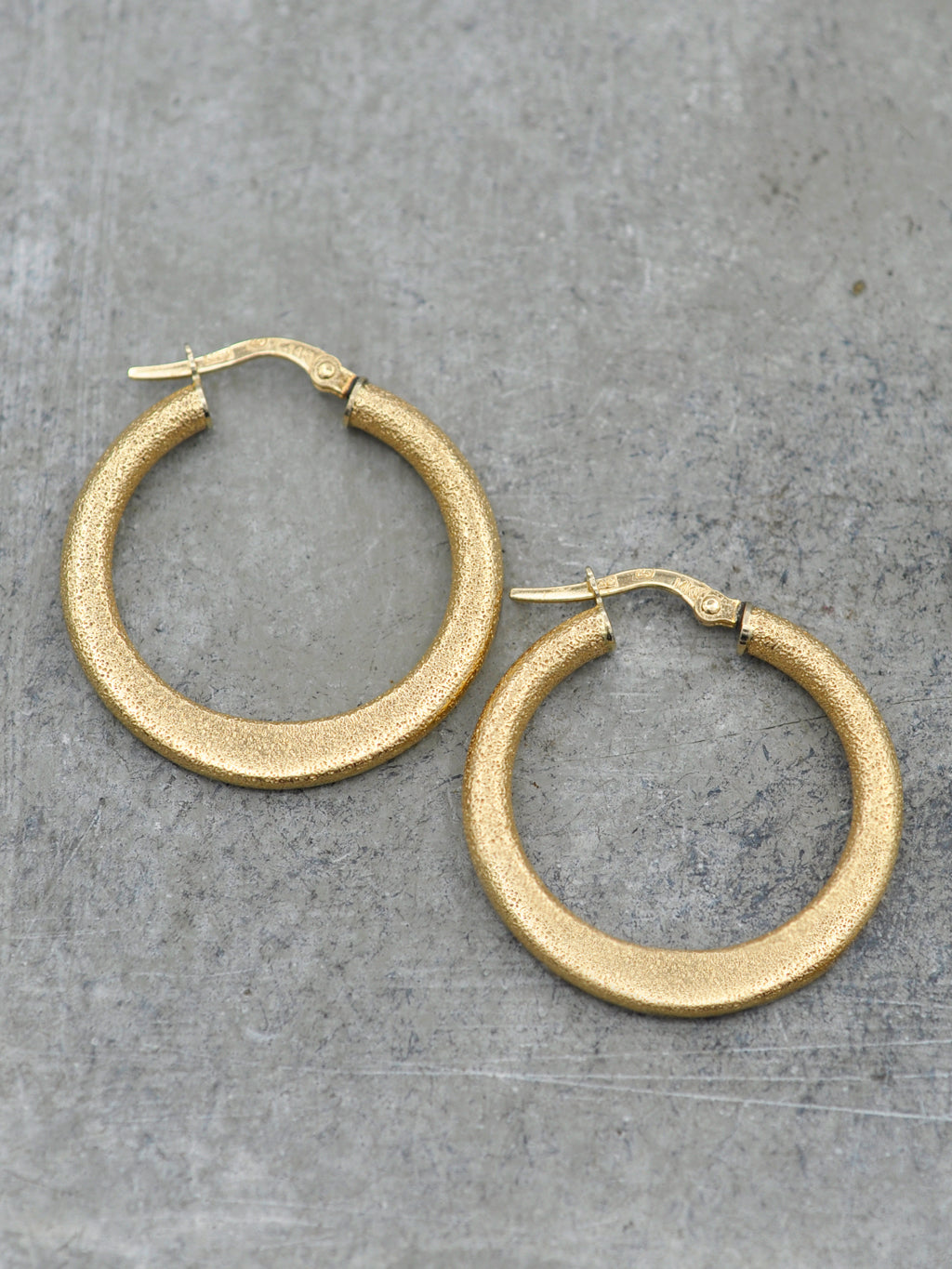 14K Gold Medium Stardust Hoops
