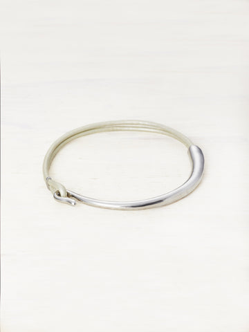 Leather Bar Bracelet - Metallic Pearl - LUNESSA