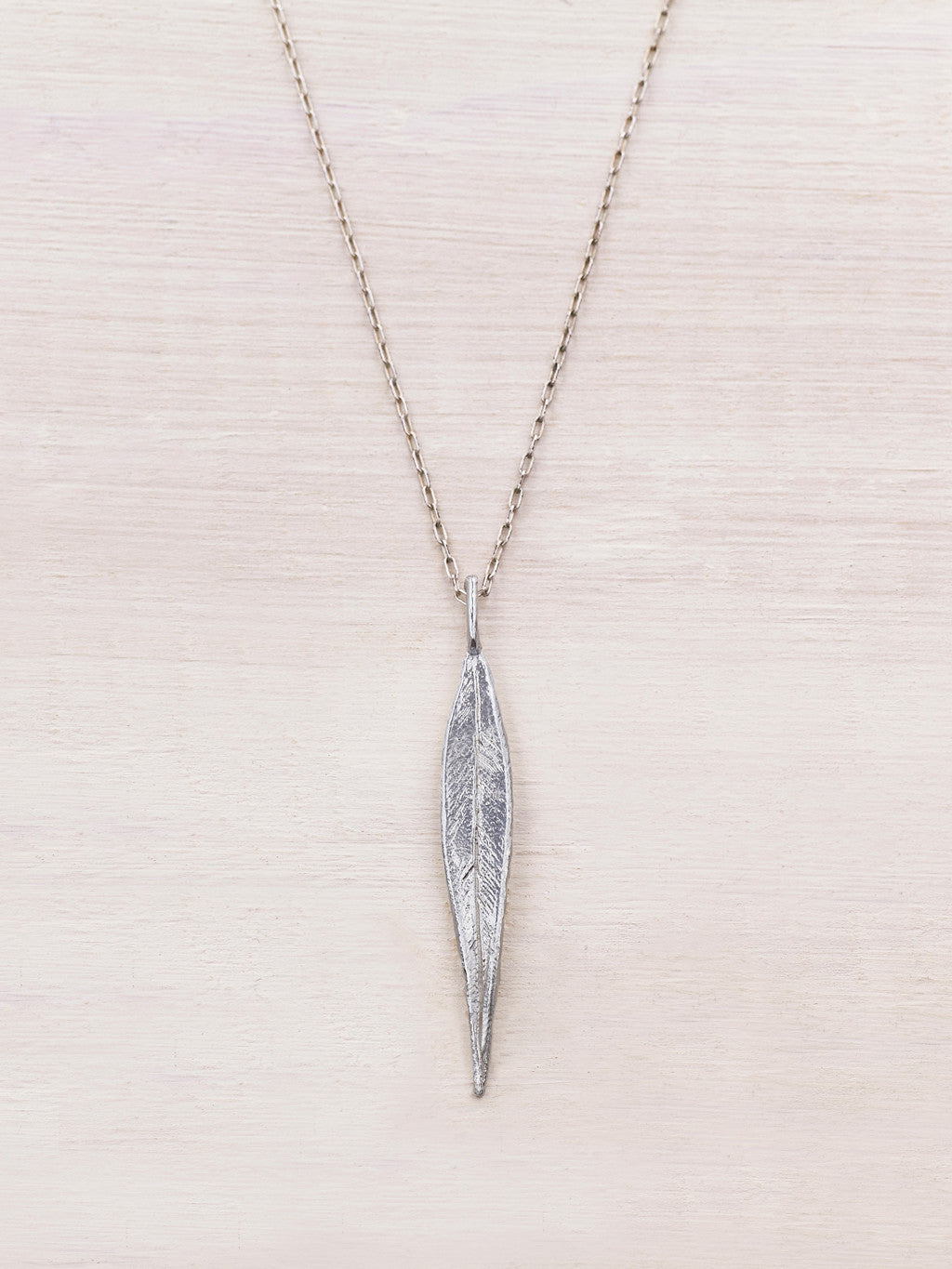 Silver Fine Feather Necklace - LUNESSA