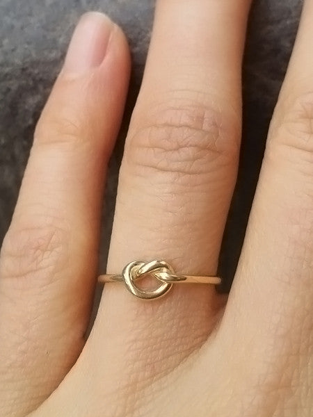 14K Promise Knot Ring - LUNESSA