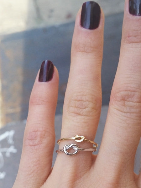 Tiny Promise Knot Ring - LUNESSA